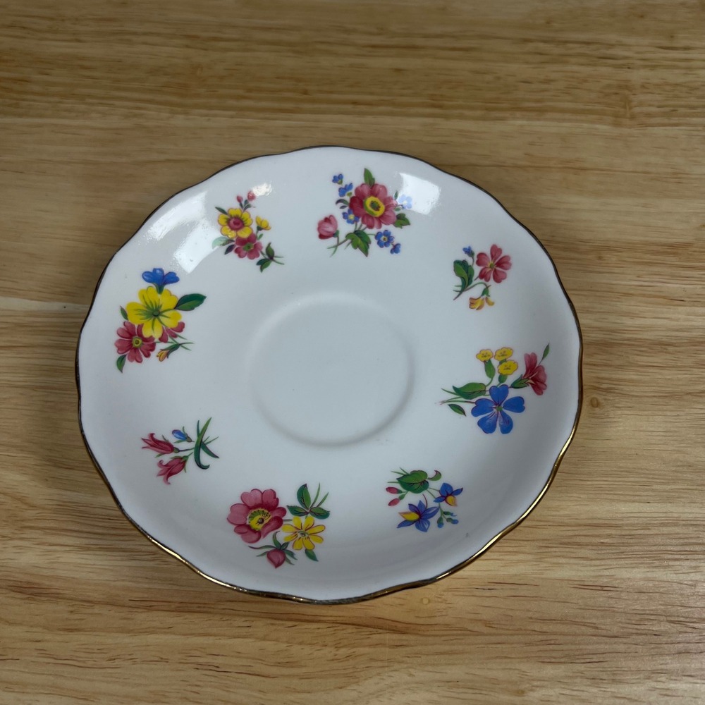 Royal Vale Bone China Saucer Made in England Floral Scalloped Gold Trim 5.5 inch